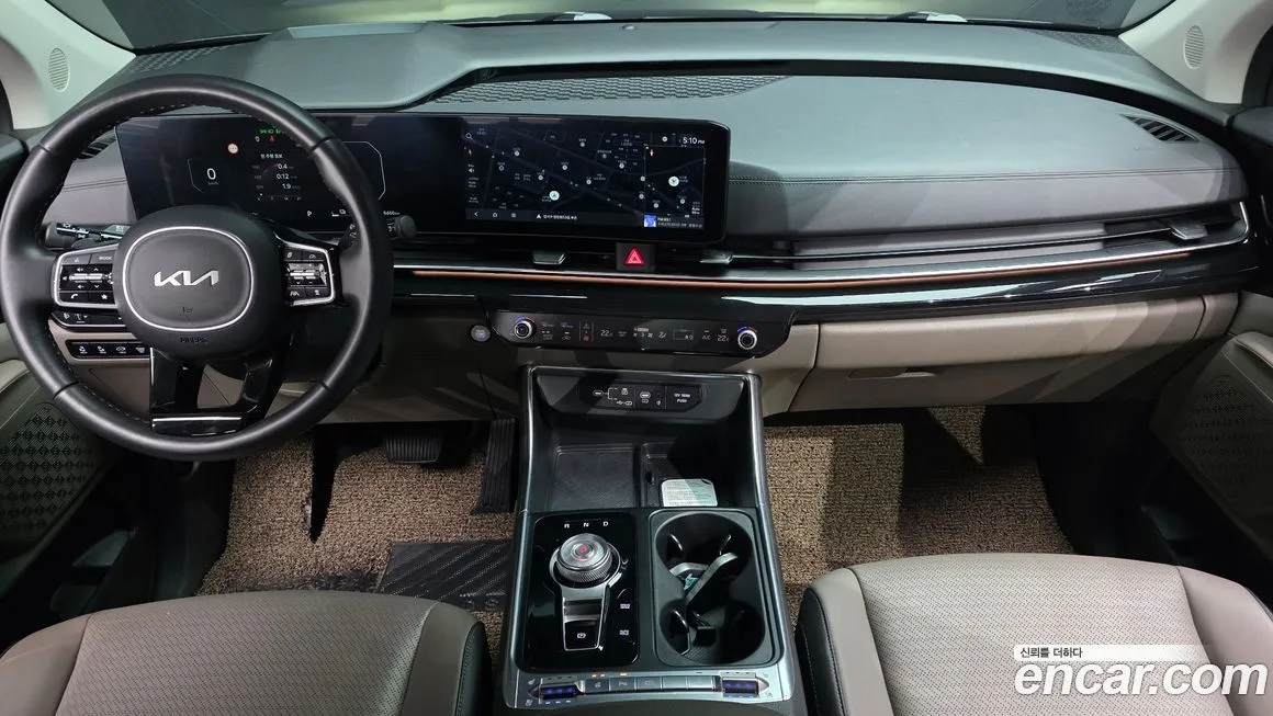 Kia Carnival — фото 10