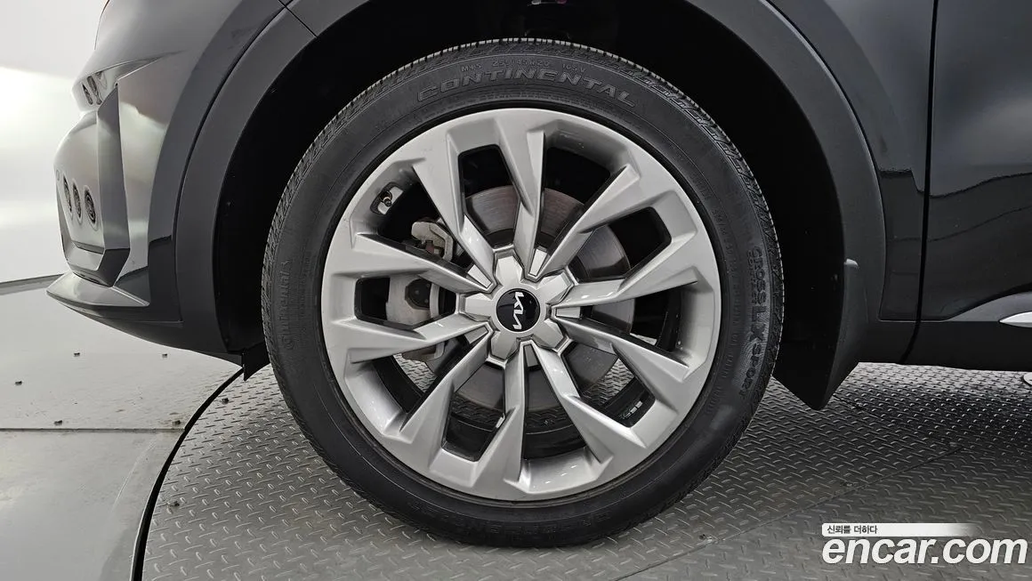 Kia Sorento — фото 7