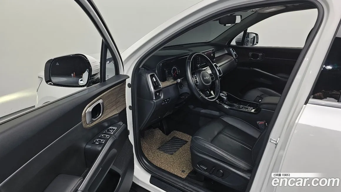 Kia Sorento — фото 10