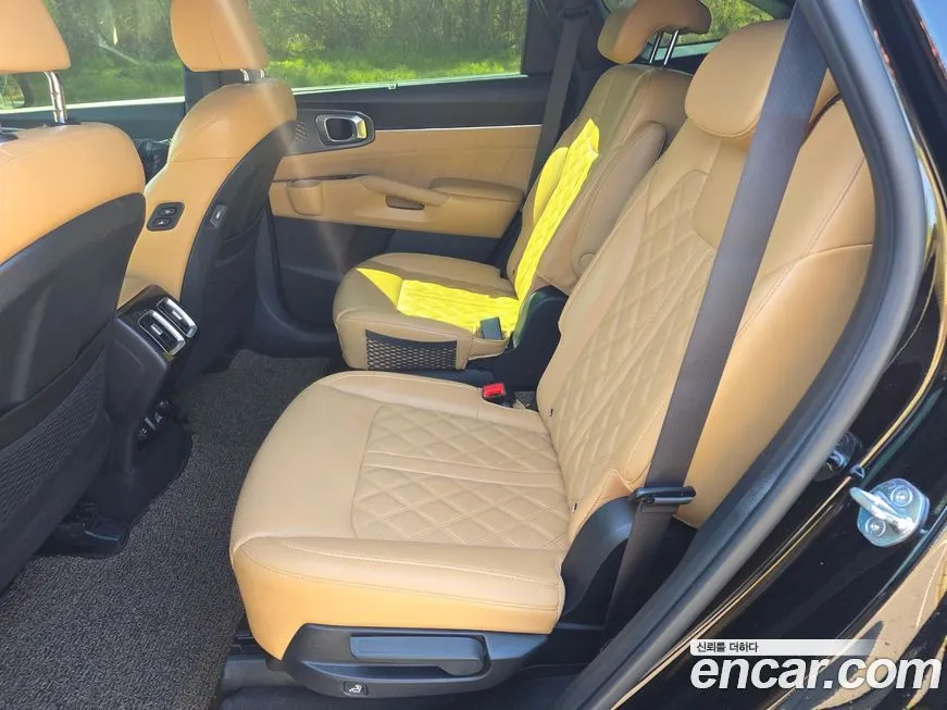 Kia Sorento — фото 8