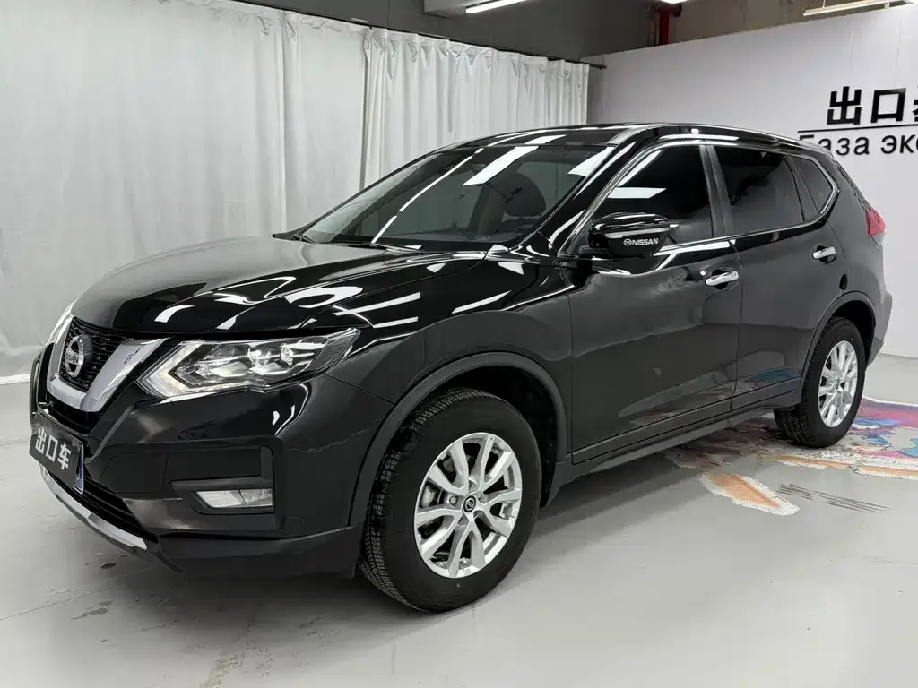 Nissan X-Trail — фото 1