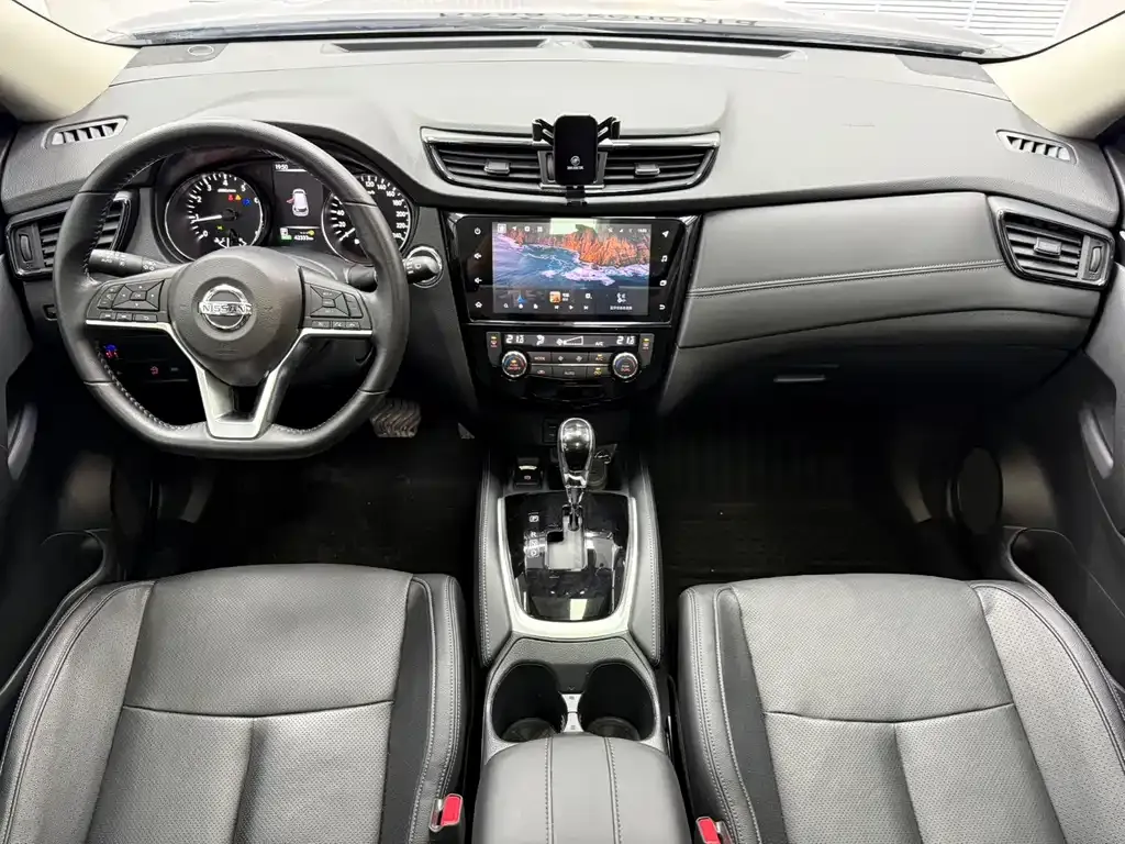 Nissan X-Trail — фото 10