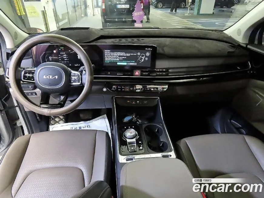 Kia Carnival — фото 10