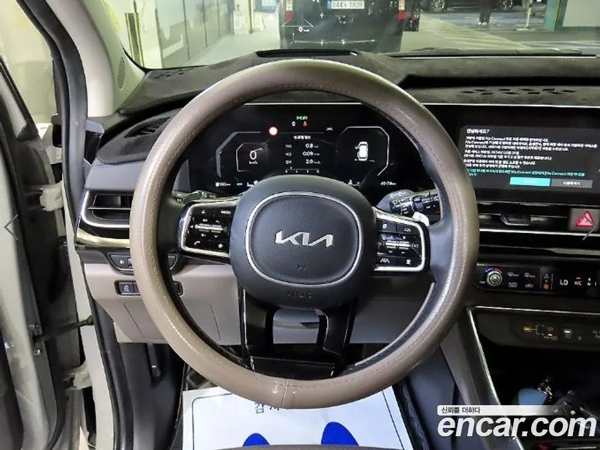 Kia Carnival — фото 8