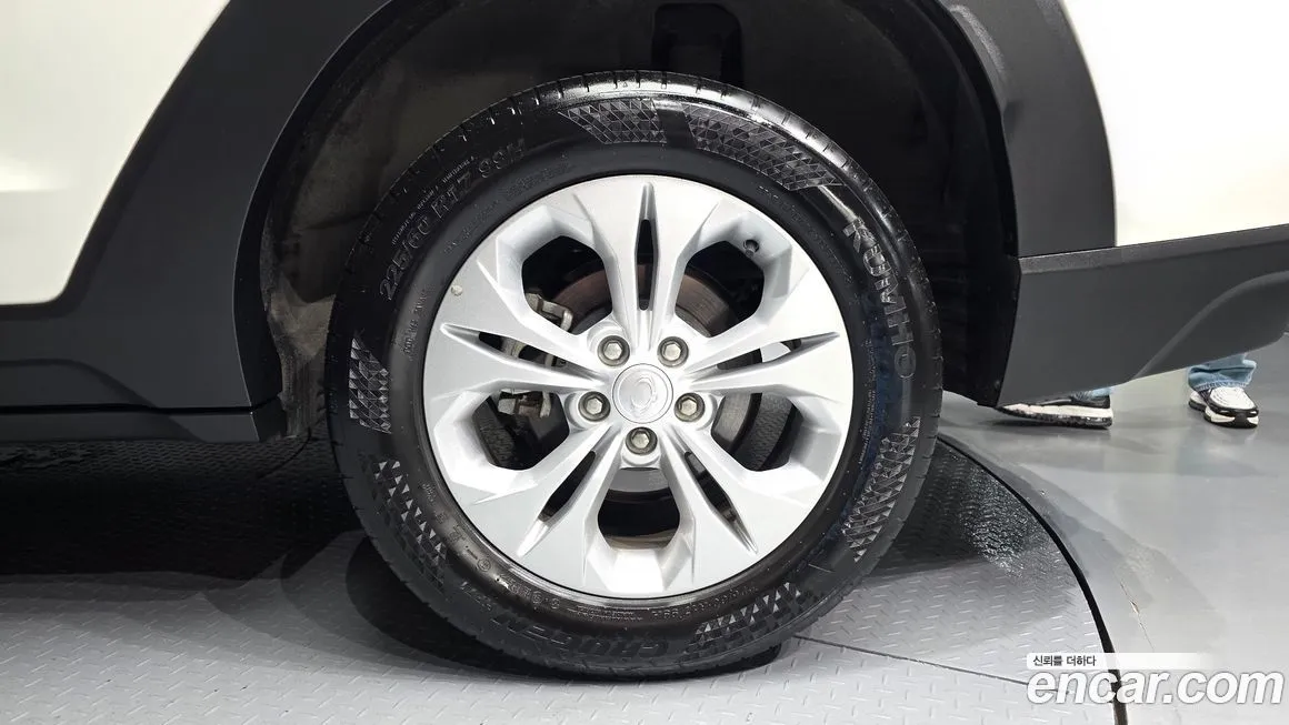KG Mobility (Ssangyong) Torres — фото 6
