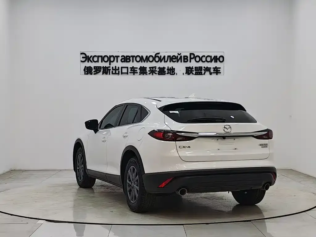 Mazda CX-4 — фото 8