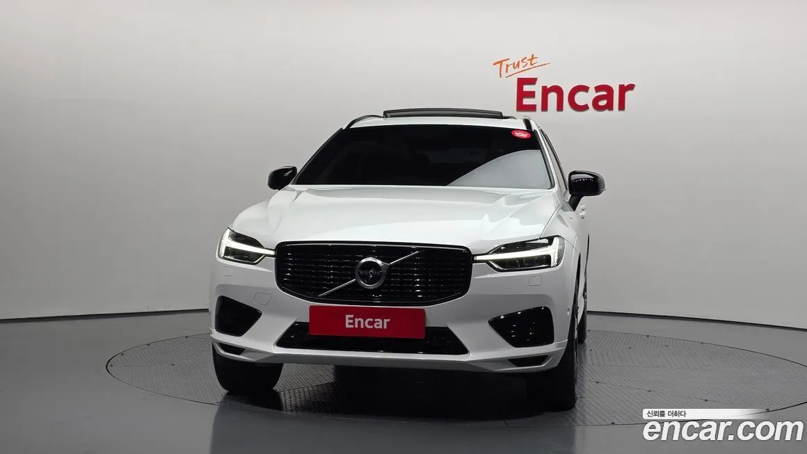 Volvo XC60 — фото 4