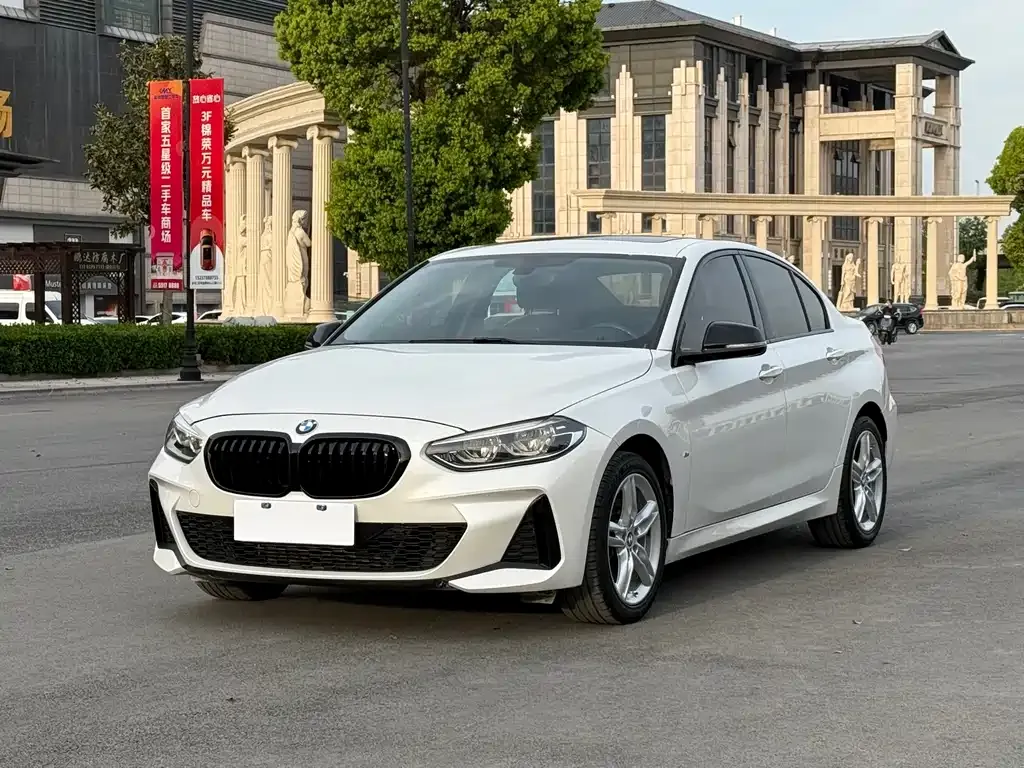 BMW 1 Series — фото 1