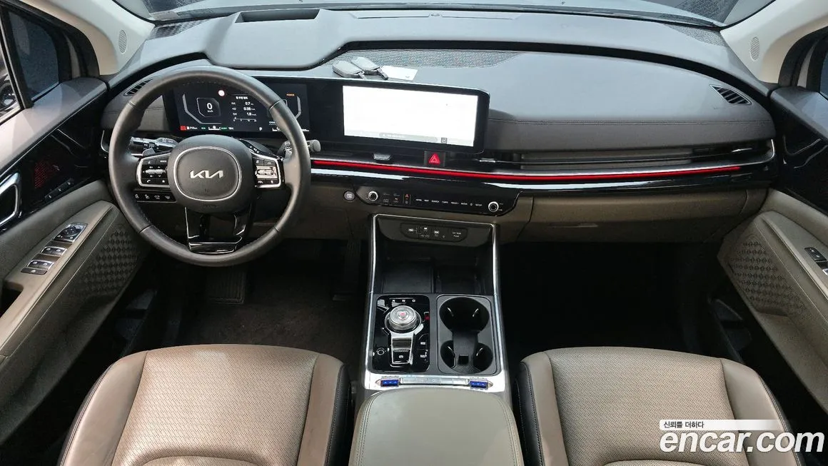 Kia Carnival — фото 10