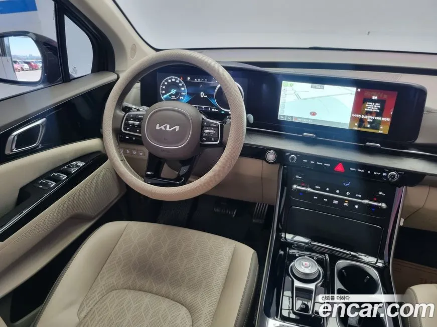 Kia Carnival — фото 10