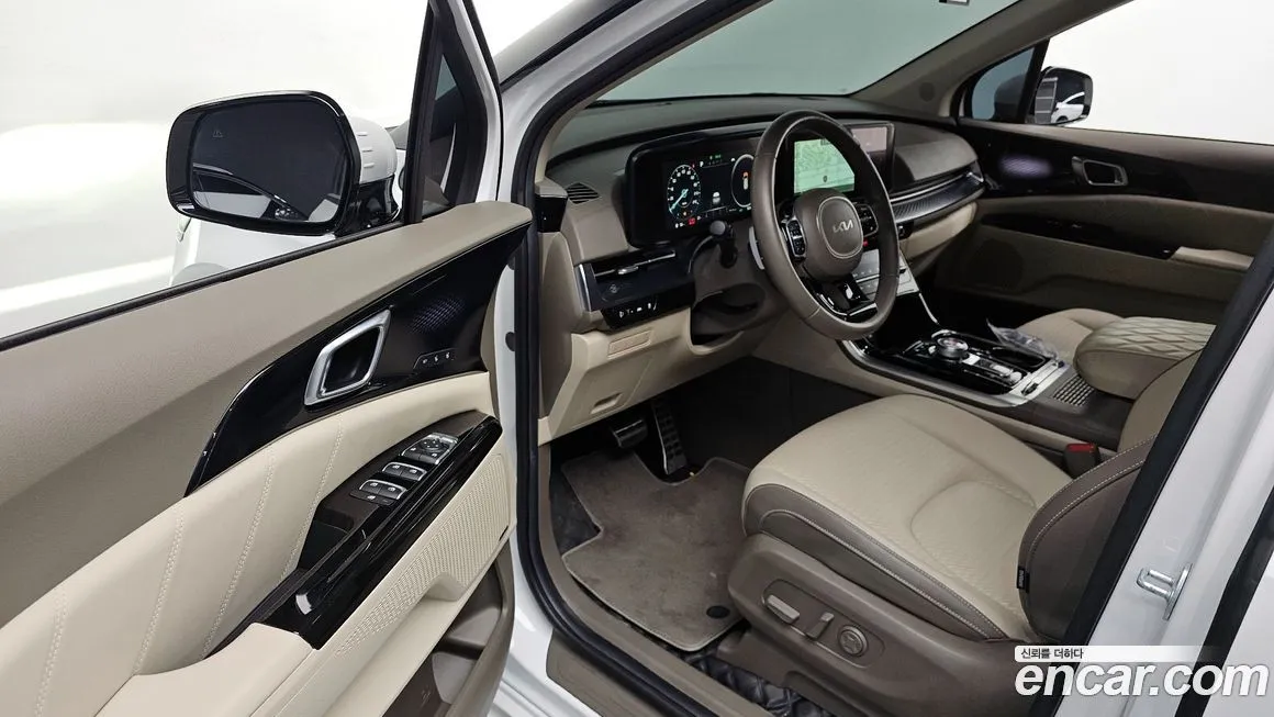 Kia Carnival — фото 9