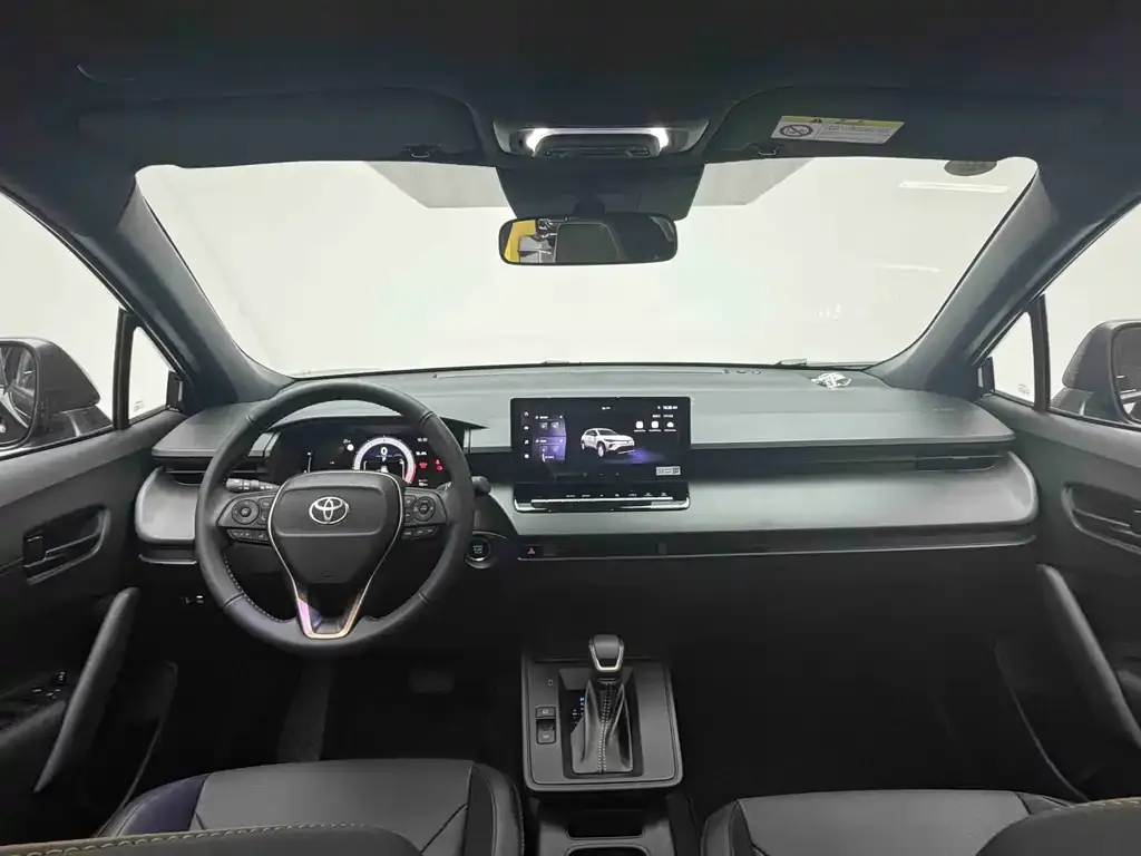 Toyota Corolla Cross — фото 2