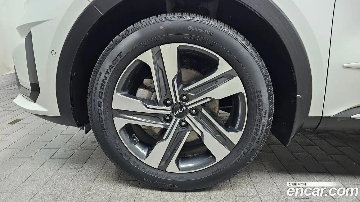 Kia Sorento — фото 9