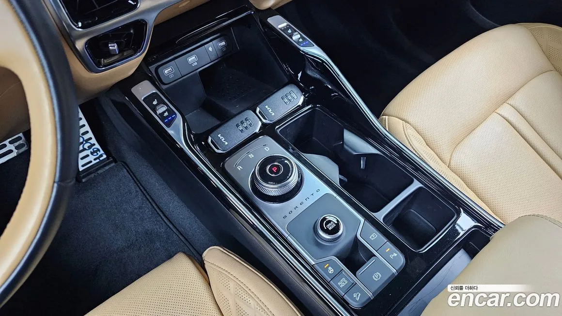 Kia Sorento — фото 6