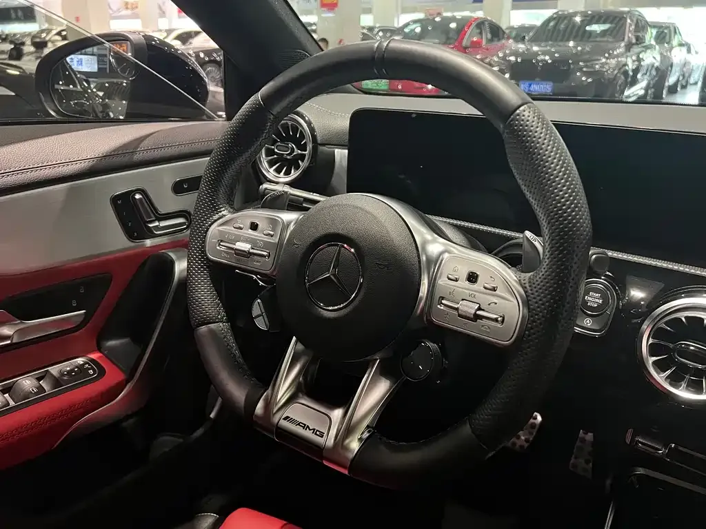 Mercedes-Benz CLA AMG — фото 10