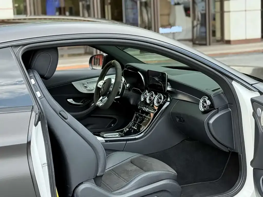 Mercedes-Benz C-Class AMG — фото 10