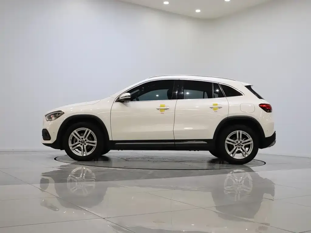 Mercedes-Benz GLA — фото 9