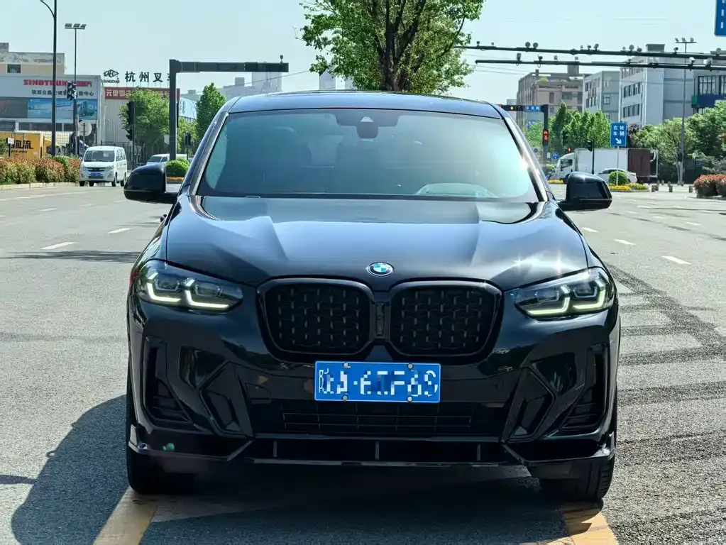 BMW X4 — фото 4