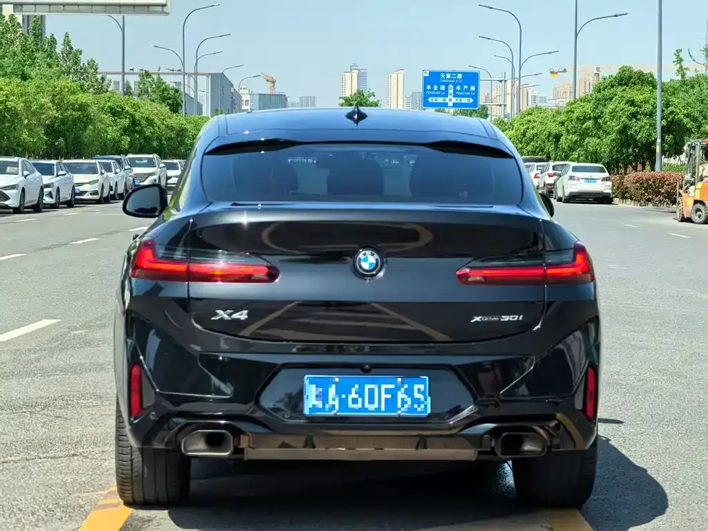 BMW X4 — фото 5