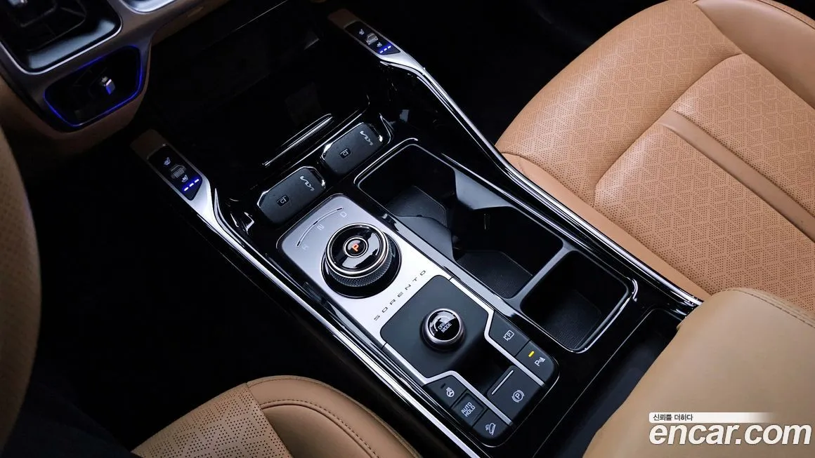 Kia Sorento — фото 9