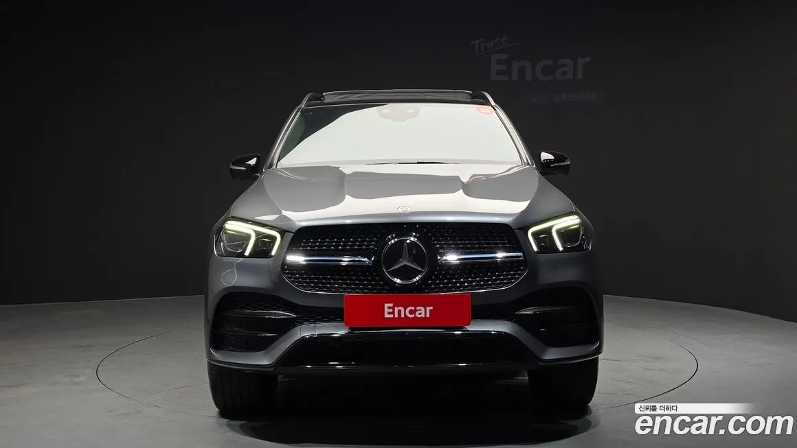 Mercedes-Benz GLE-Class — фото 6