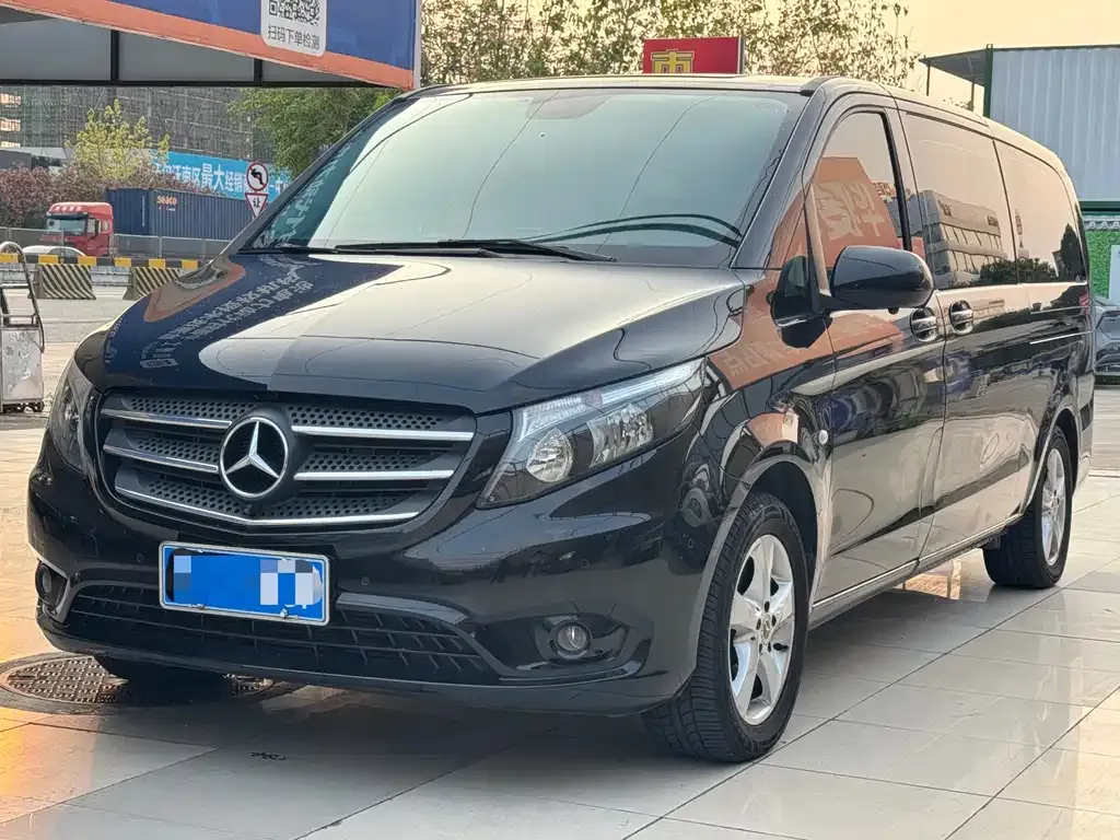 Mercedes-Benz Vito — фото 1