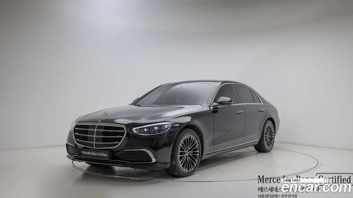 Mercedes-Benz S-Class — фото 1