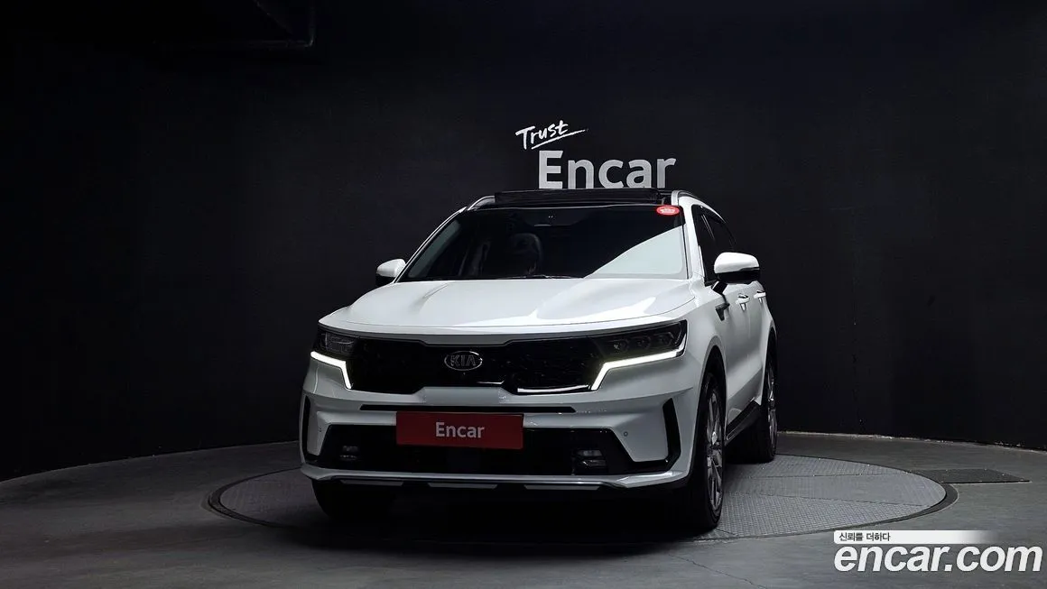 Kia Sorento — фото 6