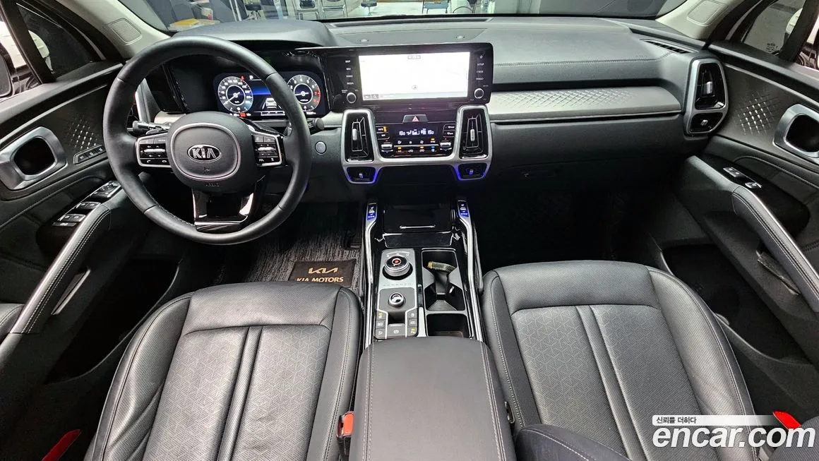 Kia Sorento — фото 10