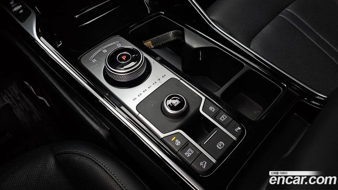 Kia Sorento — фото 7