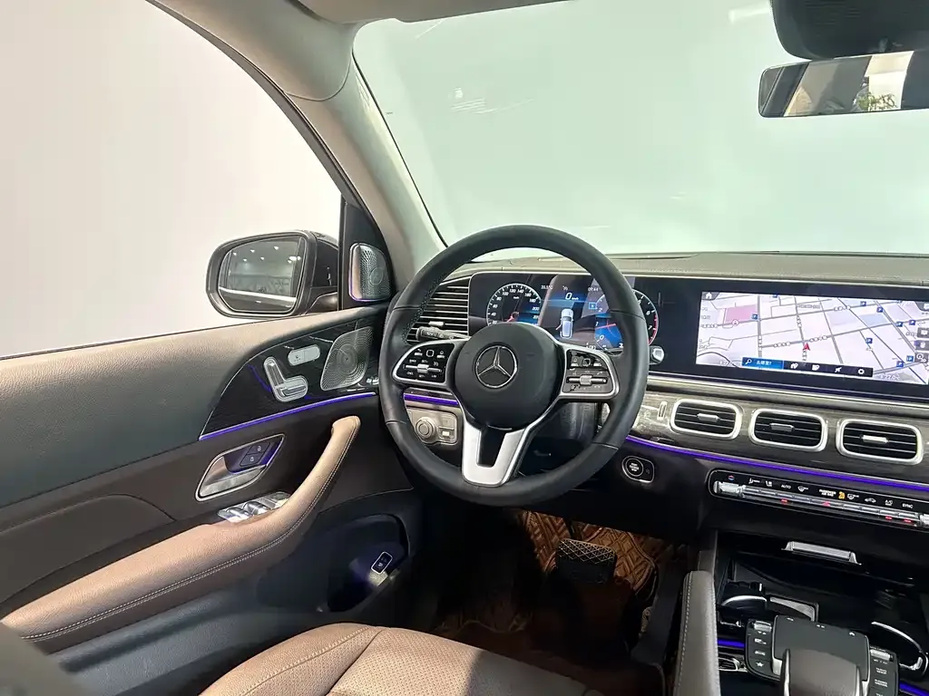 Mercedes-Benz GLE — фото 10