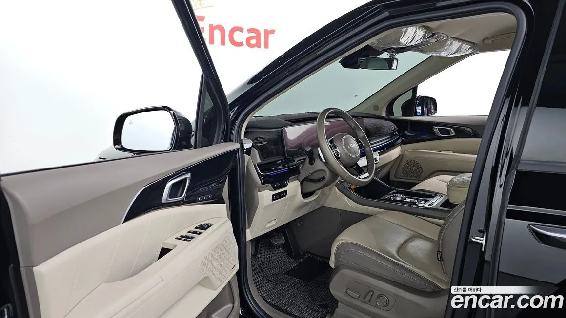 Kia Carnival — фото 10