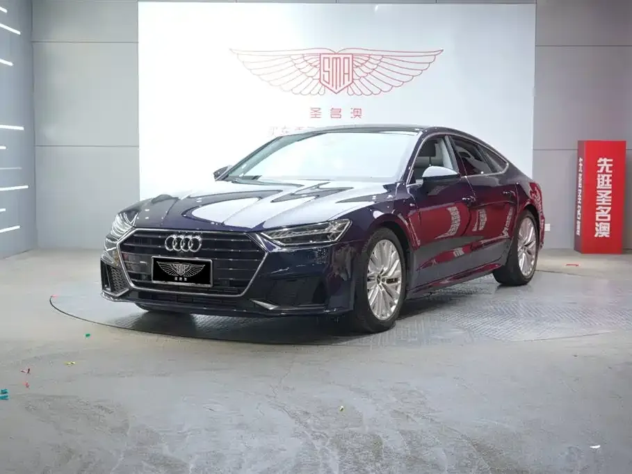 Audi A7 — фото 1