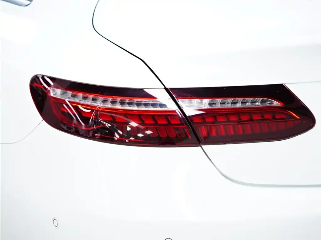 Mercedes-Benz E-Class (Import) — фото 3