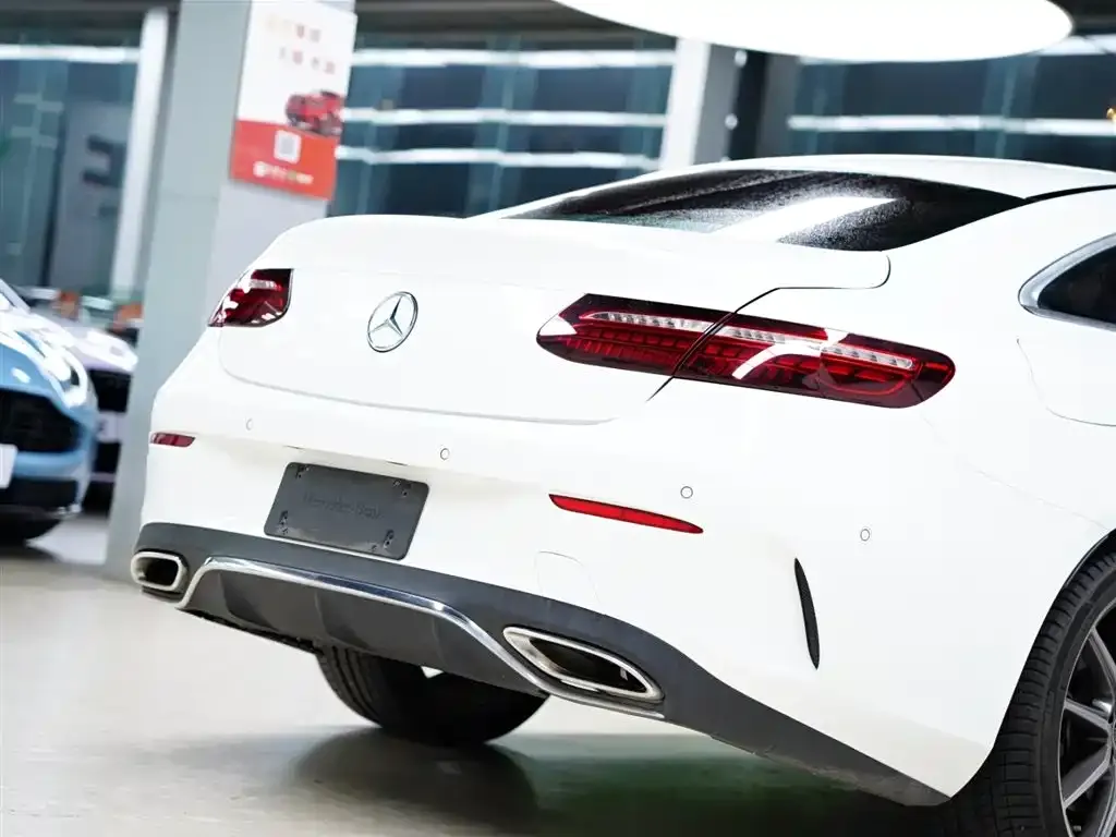 Mercedes-Benz E-Class (Import) — фото 7