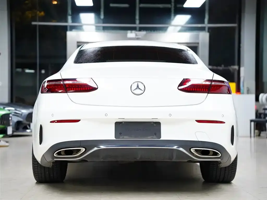 Mercedes-Benz E-Class (Import) — фото 9
