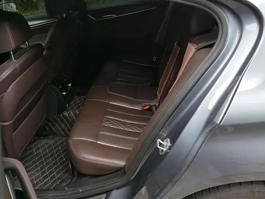 BMW 5 Series (Import) — фото 2