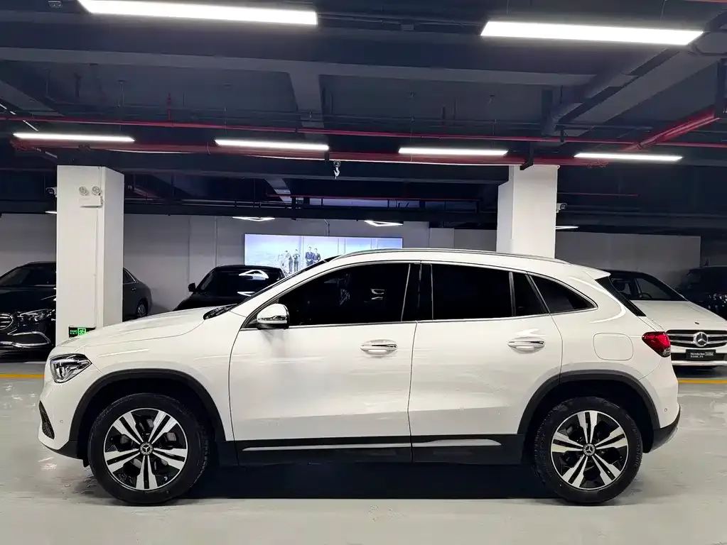 Mercedes-Benz GLA — фото 9