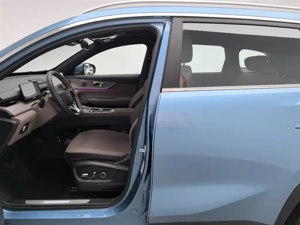 Chery Tiggo 8 PLUS C-DM — фото 9