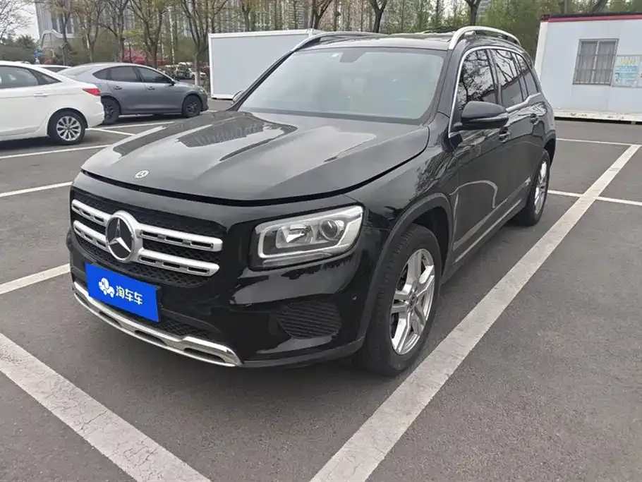 Mercedes-Benz GLB — фото 1