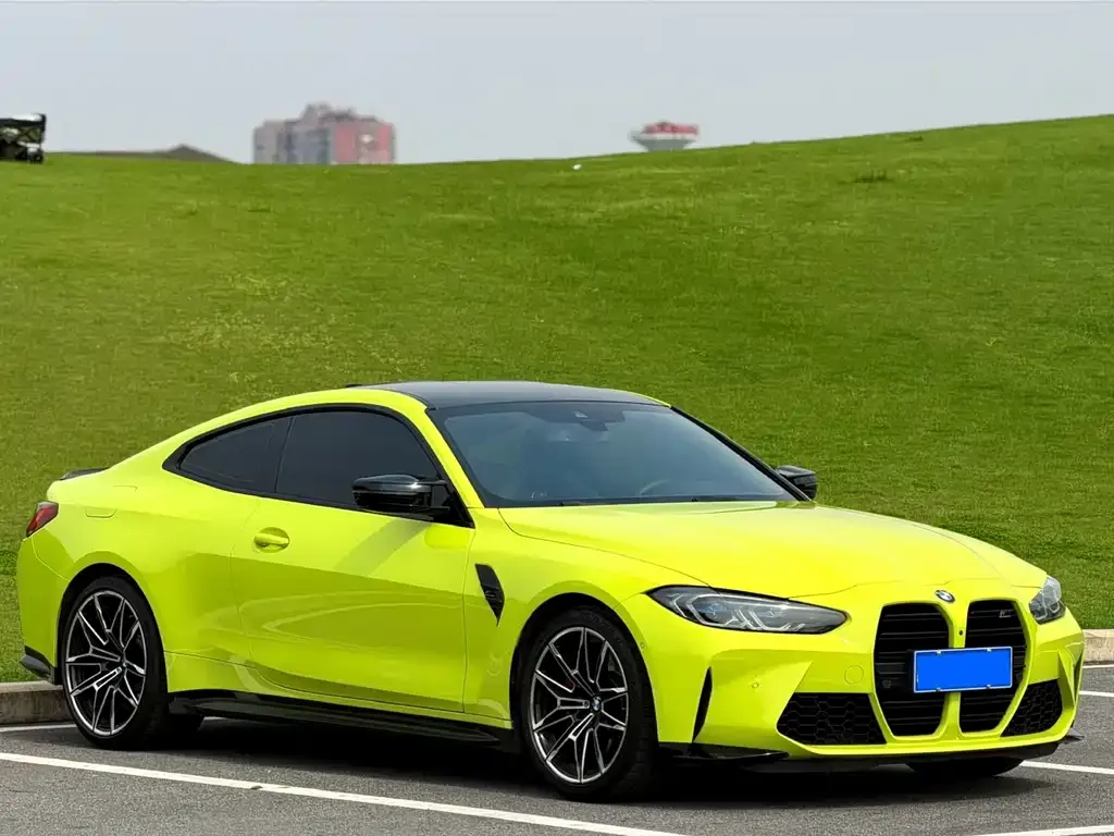 BMW M4 — фото 1