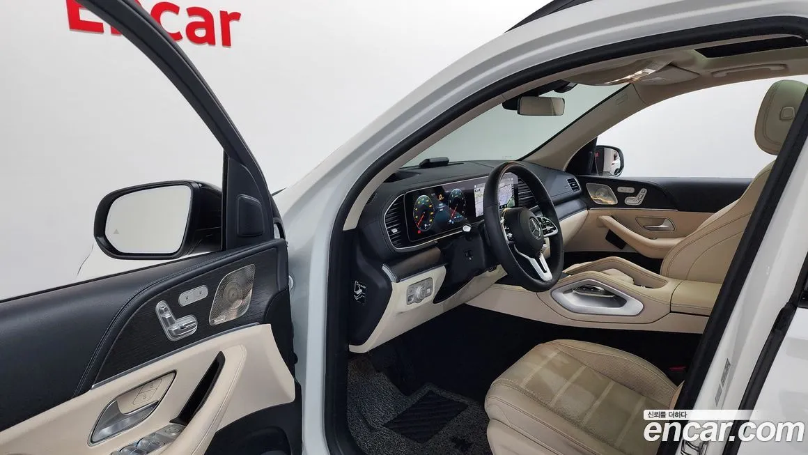 Mercedes-Benz GLE-Class — фото 10