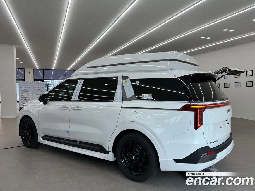 Kia Carnival — фото 1