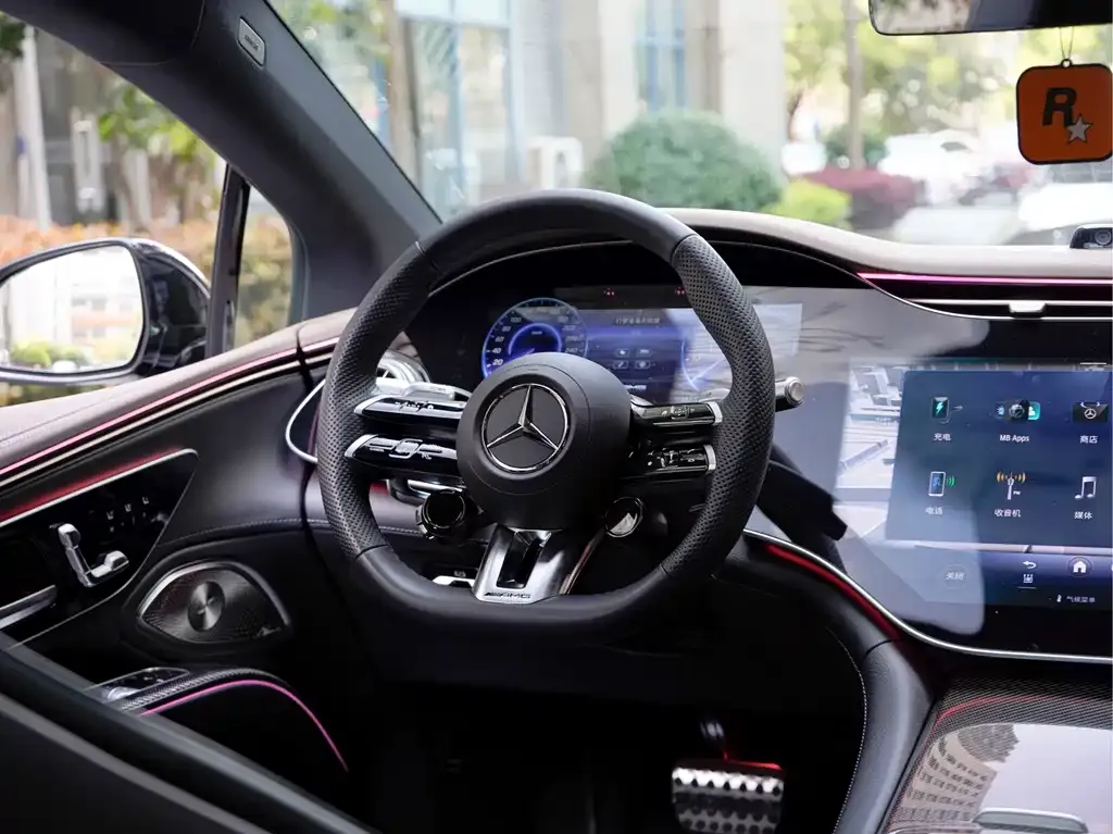 Mercedes-Benz EQS AMG — фото 8