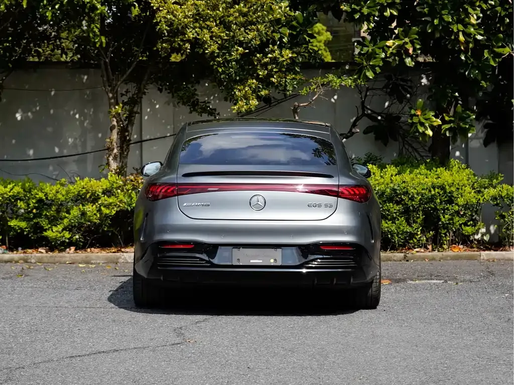 Mercedes-Benz EQS AMG — фото 3