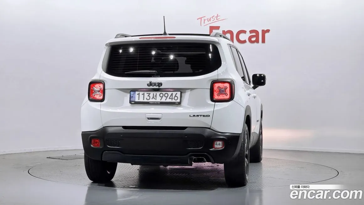 Jeep Renegade — фото 2