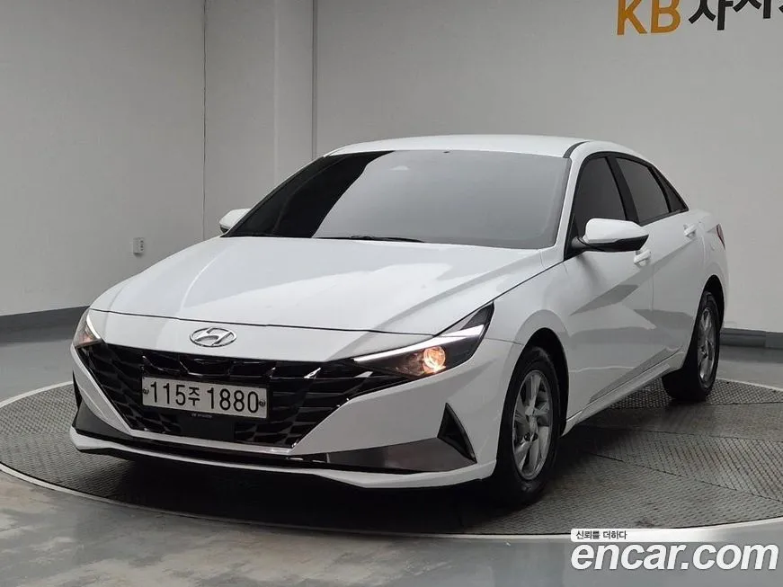Hyundai AVANTE — фото 1