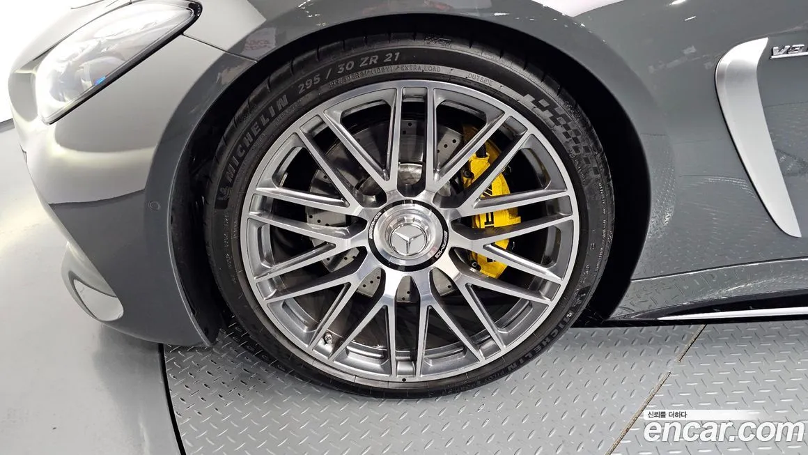 Mercedes-Benz AMG GT — фото 7