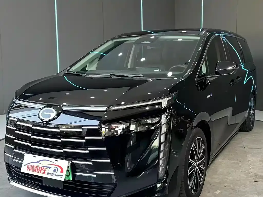 GAC Motor E8 Hybrid — фото 1