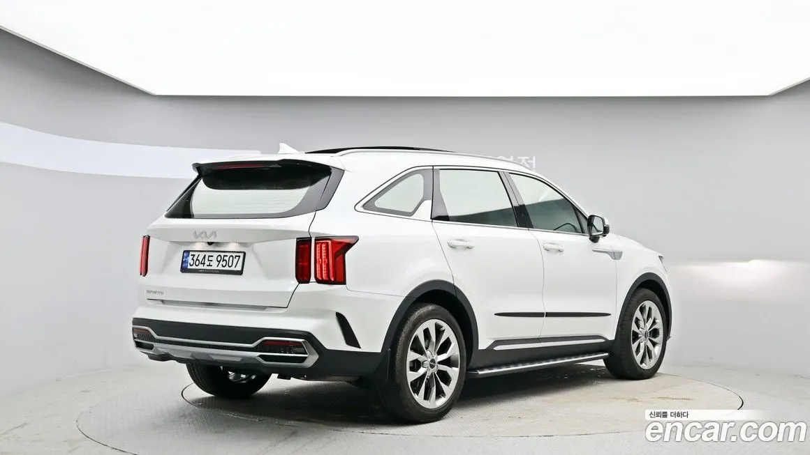 Kia Sorento — фото 8